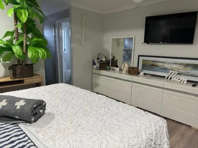 Private Granny Flat - Guesthouse Gold Coast